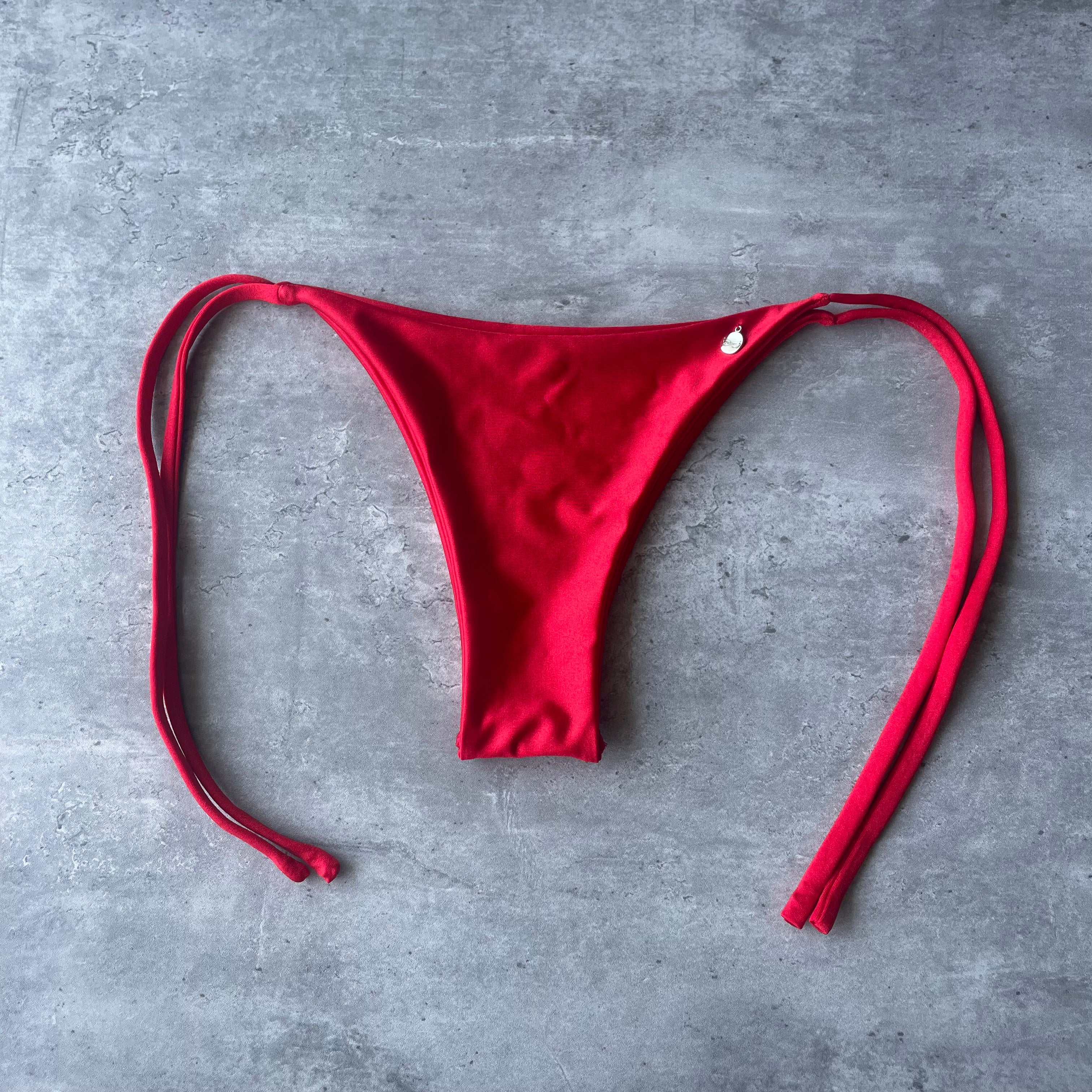 Bottom Totoritas Rojo satinado