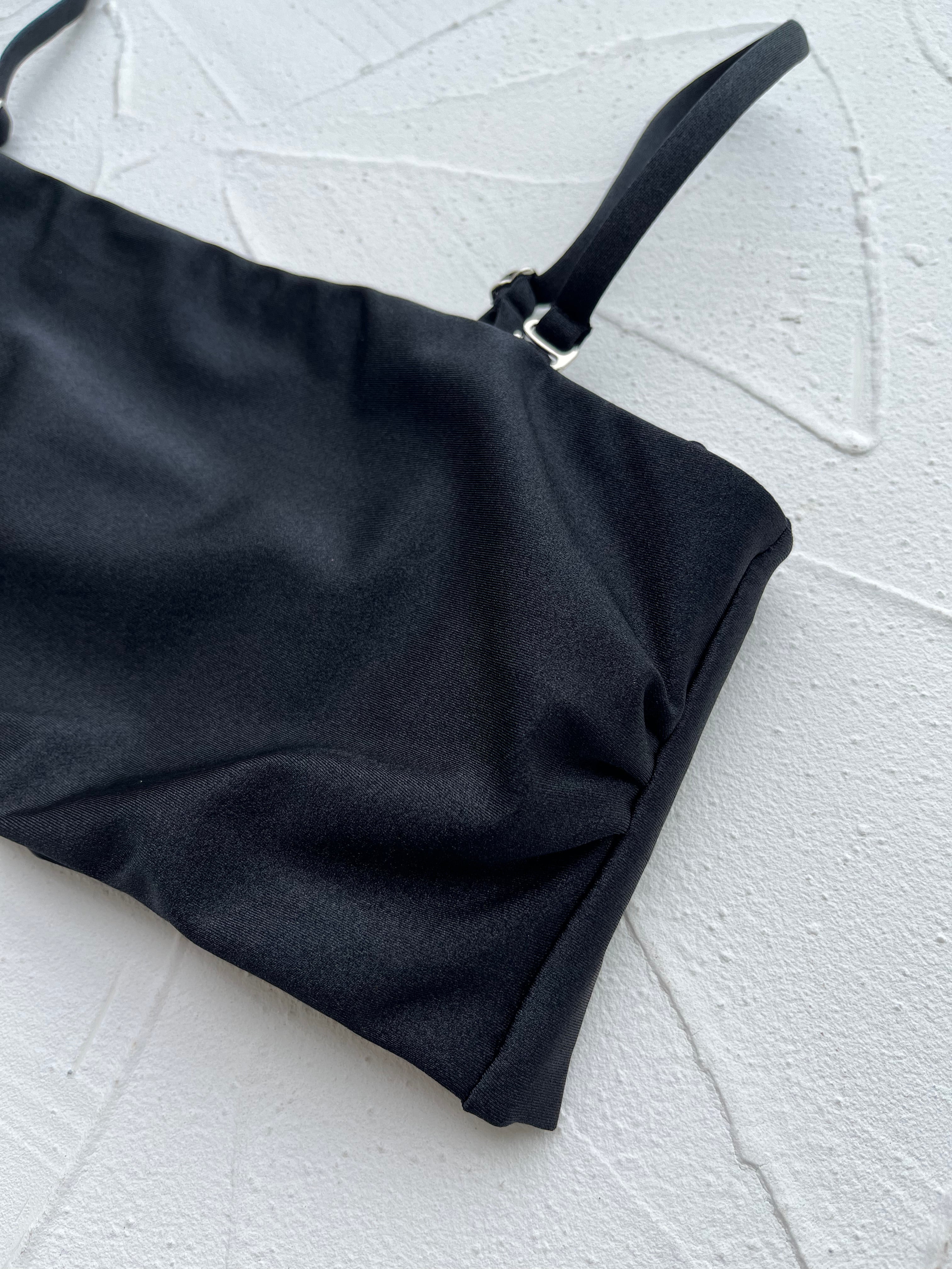 Top Waikiki Negro satinado