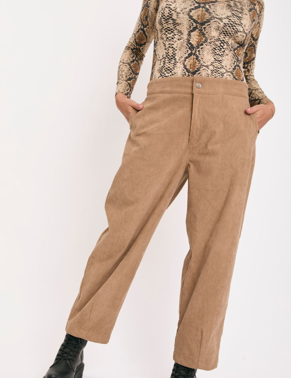 Pantalonberlinbeige3.jpg