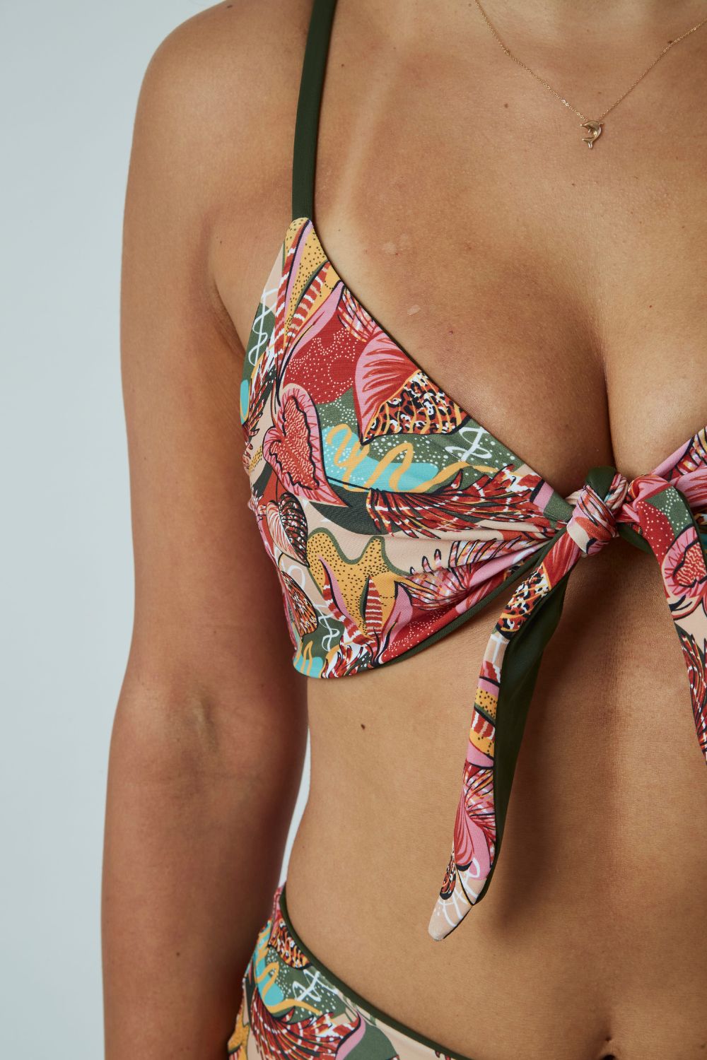 Top Santa María Hojas reversible a verde militar