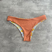 Bottom gaviotas floral reversible