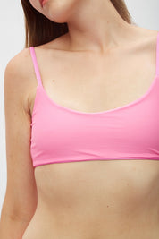 Top Vichayito Chicle satinado reversible a mate