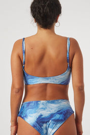 Top Vichayito Agua satinado reversible a azul claro