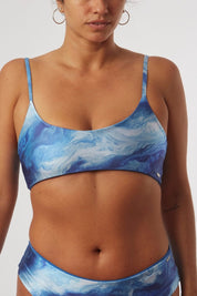 Top Vichayito Agua satinado reversible a azul claro