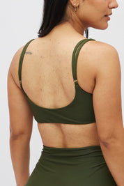 Top Vichayito Verde militar oscuro