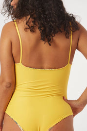 Entera Mira Mar Soles reversible a amarillo