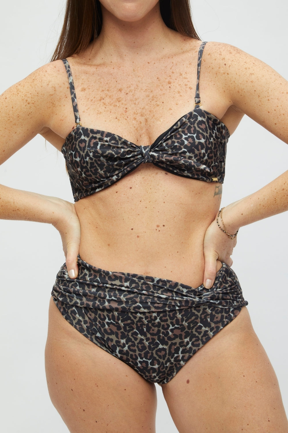 Top Waikiki Leopardo reversible a negro