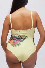 Entera Muri Mariposa Tropical amarillo pastel