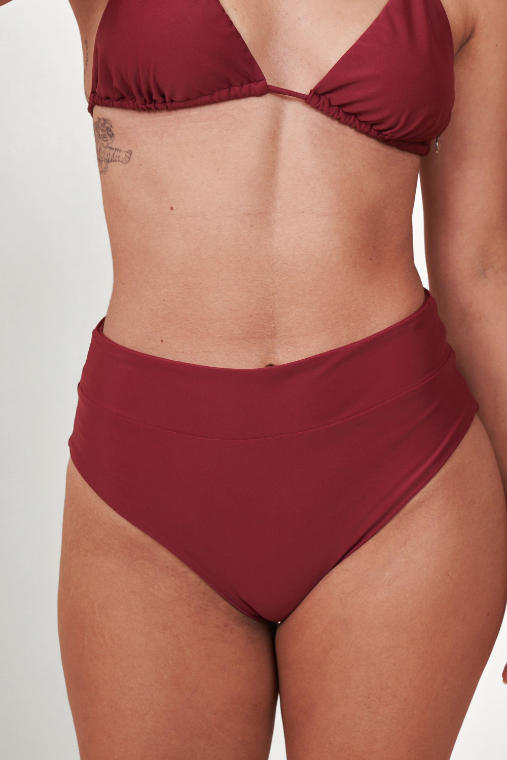 Bottom Bora Guinda