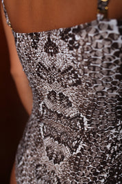 Preventa Entera Colán Serpiente terrenal reversible a marrón chocolate