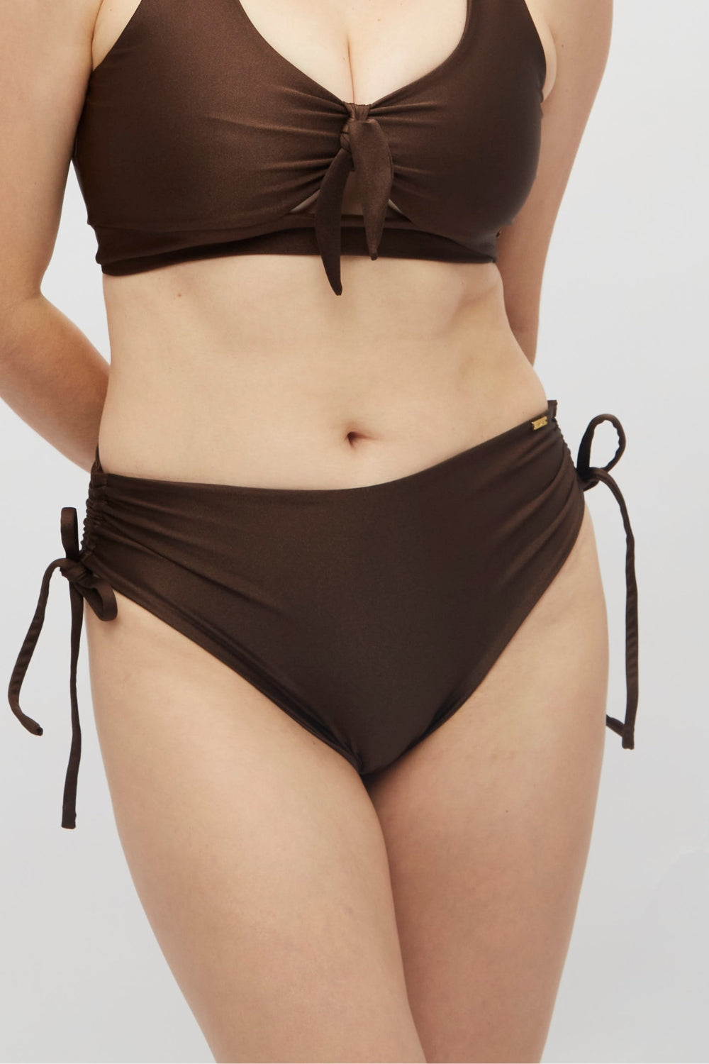 Bottom Pucusana Marrón satinado