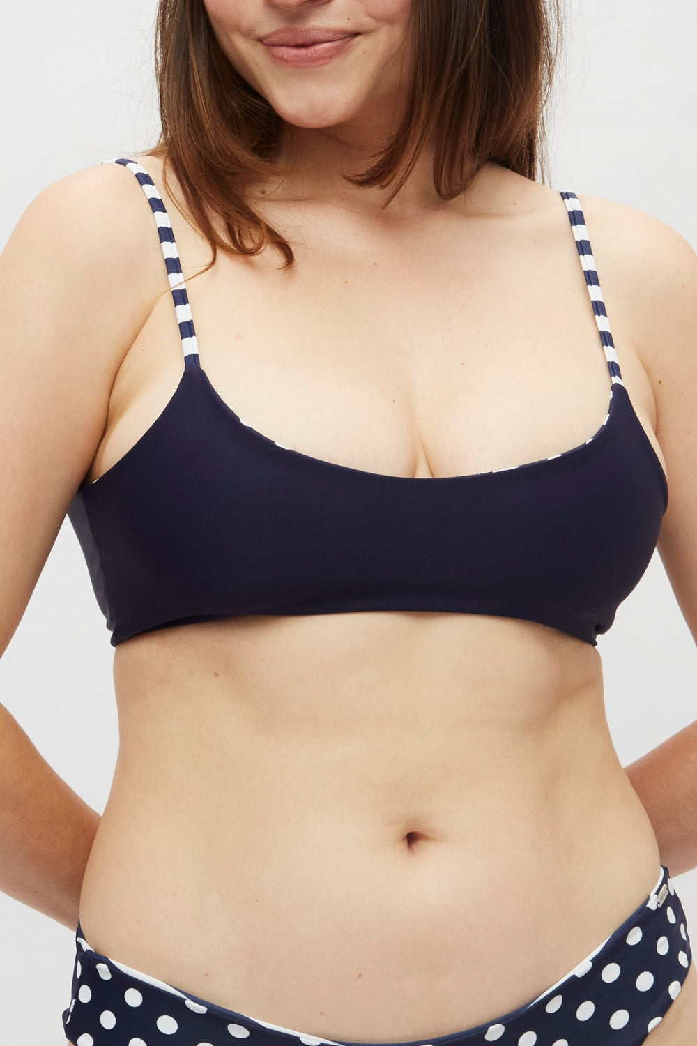 Top Vichayito Lunares azul marino reversible a azul marino