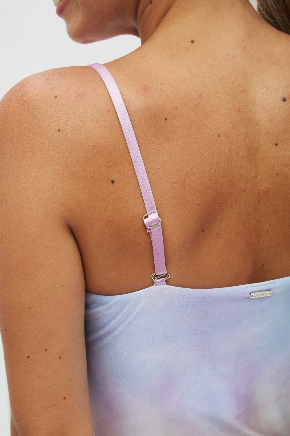 Entera Colán Aire reversible a lila mate