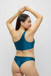 Top Saona Peacock satinado reversible a mate