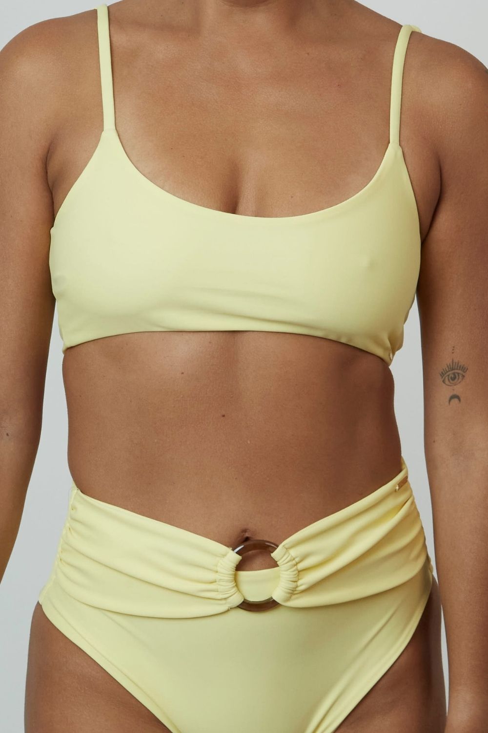 Bottom Piccola con aro amarillo pastel