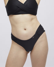Bottom Tuquillo Negro satinado reversible a mate