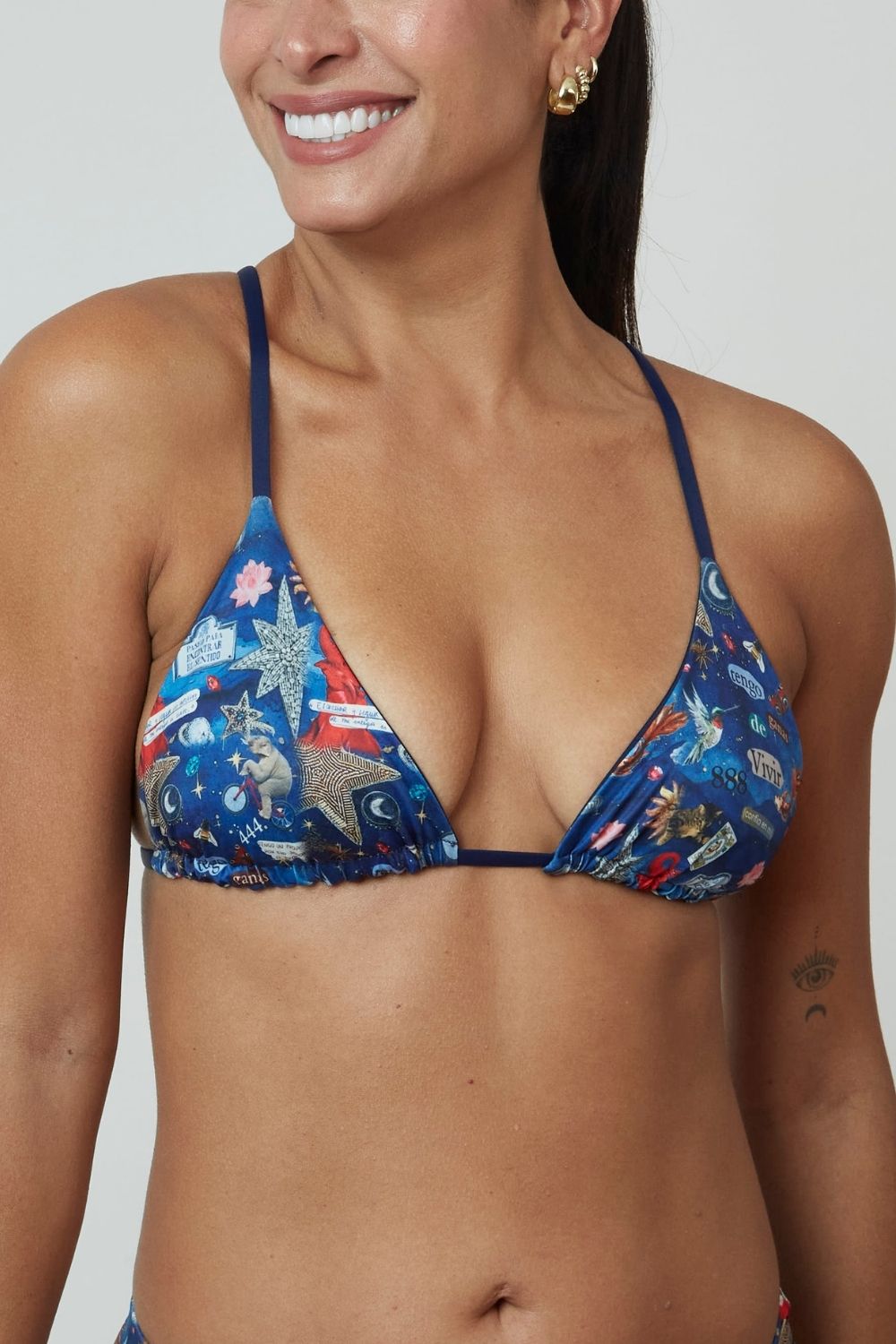 Top Gramas Amuletos reversible a azul marino