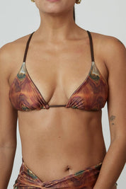 Top Gramas Tierra satinado reversible a marrón chocolate