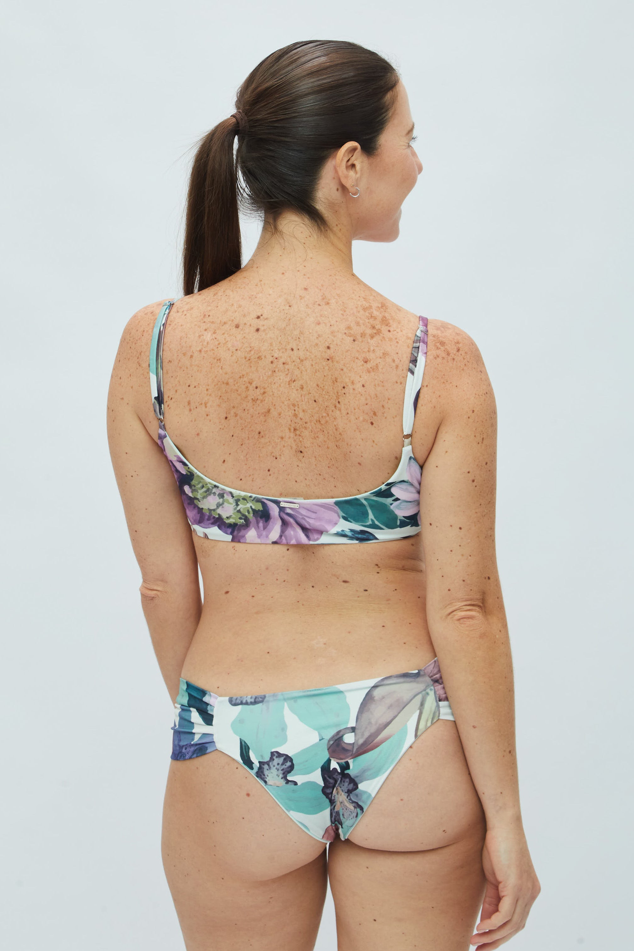 Top Vichayito Jardín floral reversible a menta