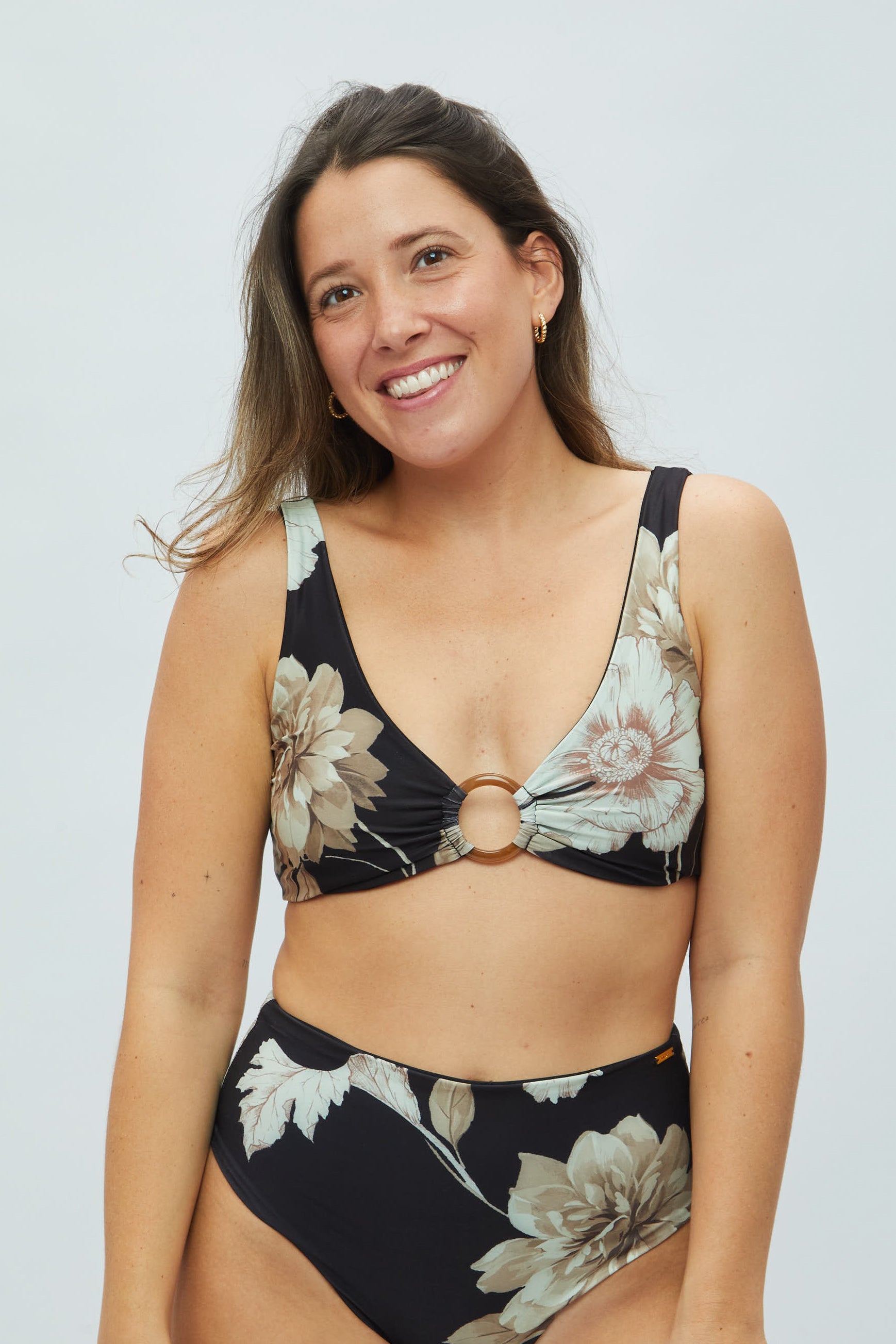 Top Cabo Flores beige reversible a negro