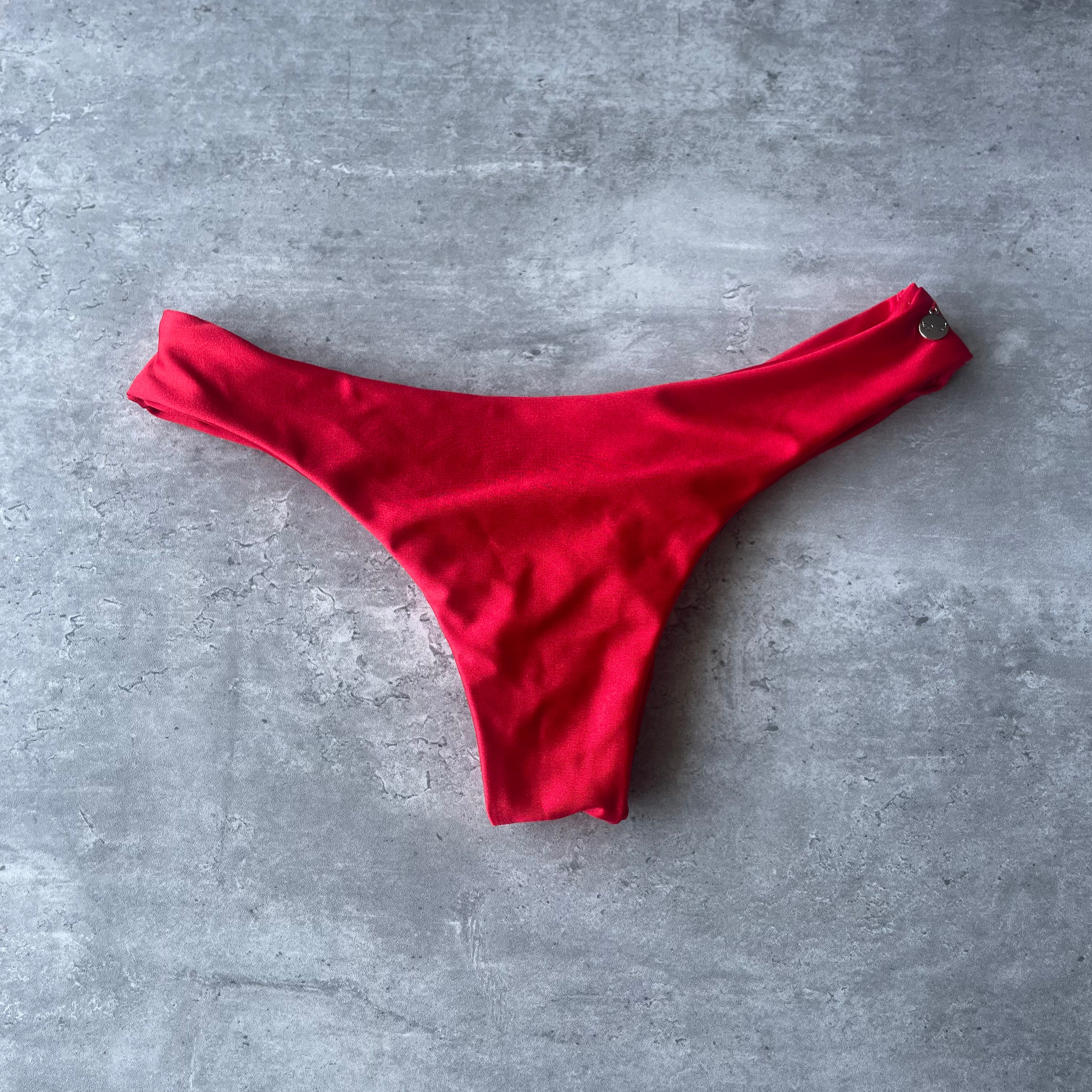 Bottom Cocos rojo satinado