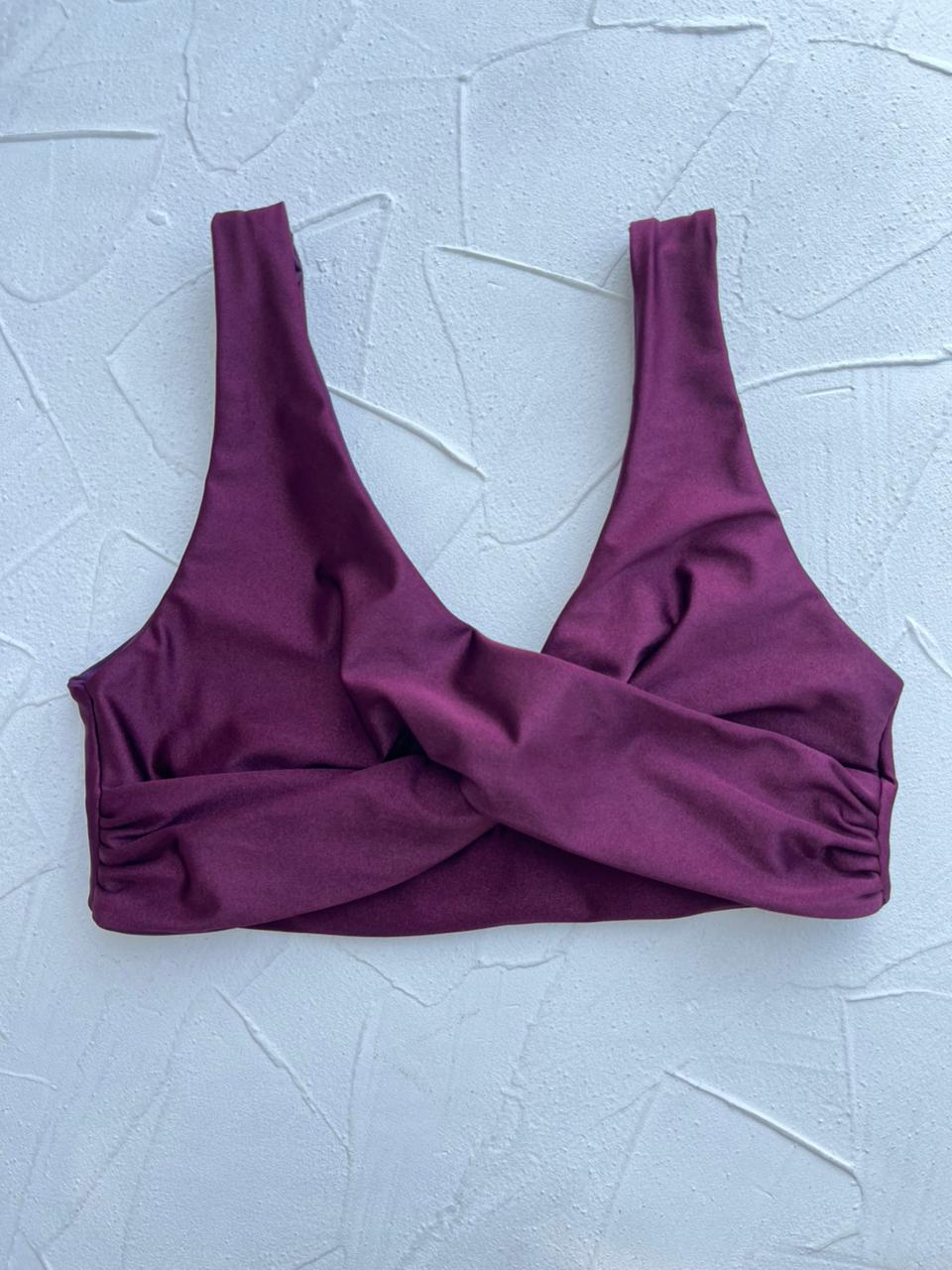 Top Saona Borgoña satinado reversible a uva