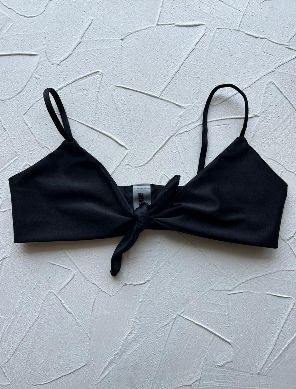 Top Santa María Negro satinado reversible a mate