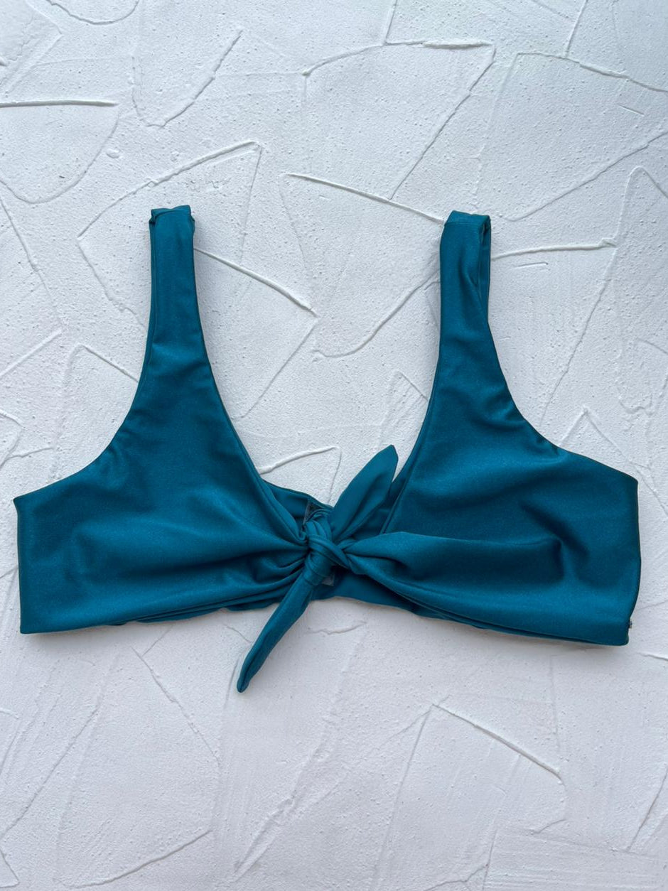 Top Señoritas Peacock satinado reversible a mate