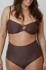 Top Creta Tierra satinado reversible a marrón chocolate