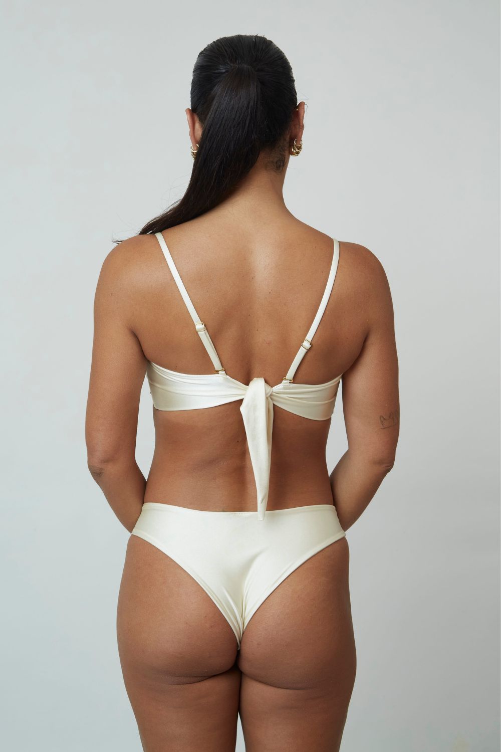 Top Waikiki Champagne satinado