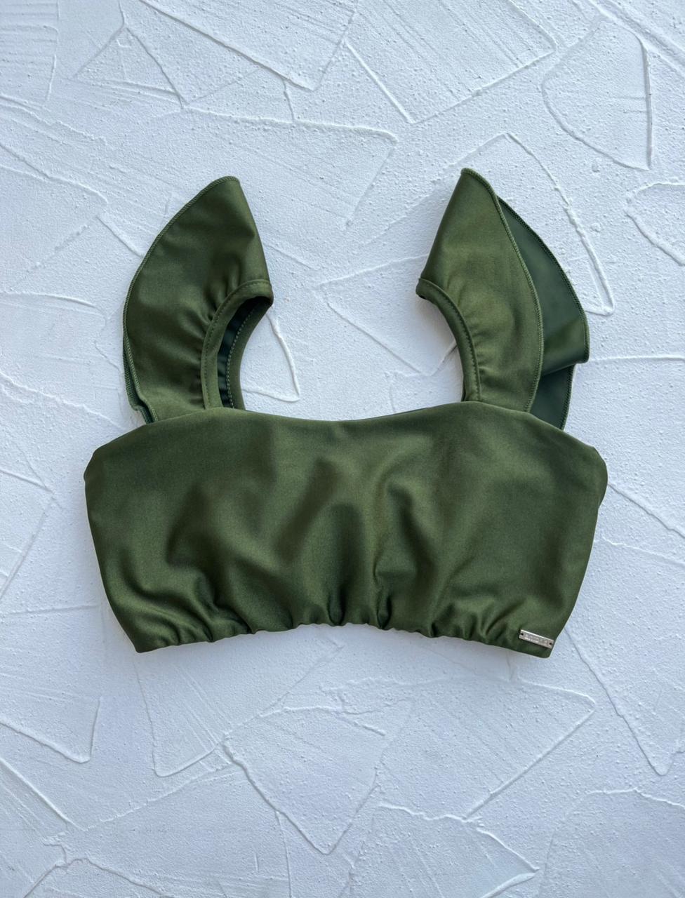 Top caballeros Verde militar satinado