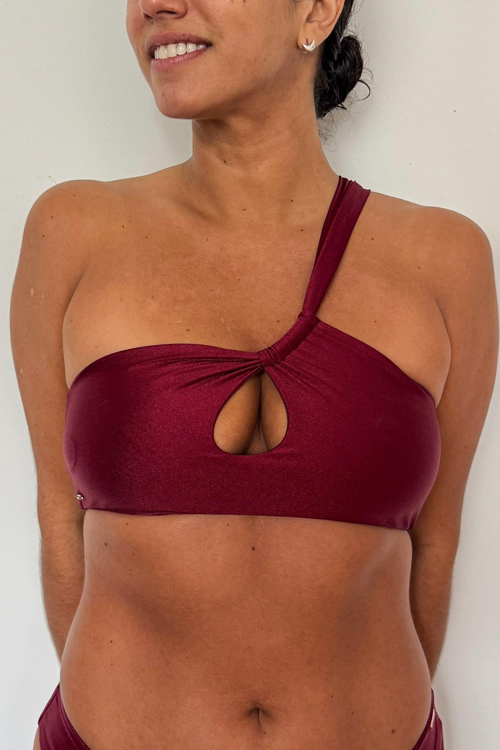 Top Barú vino satinado