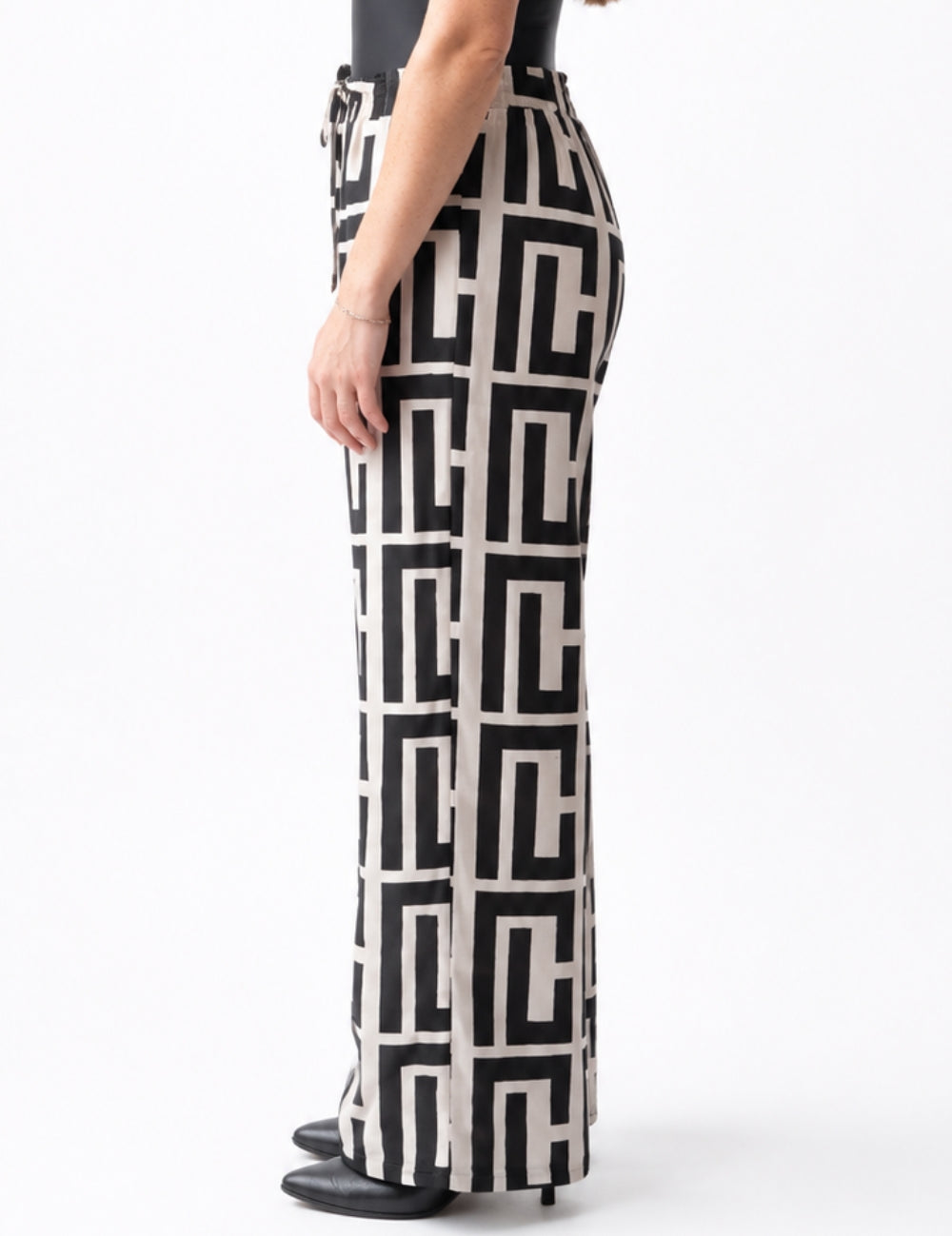 pantalon3_b9419e04-7b0b-4557-b875-ee51de4c698b.jpg