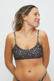 Top Vichayito Leopardo reversible a negro