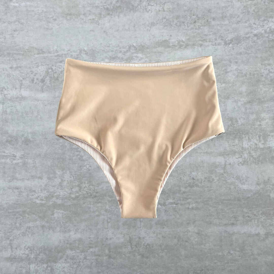 Bottom paracas mariposas nude